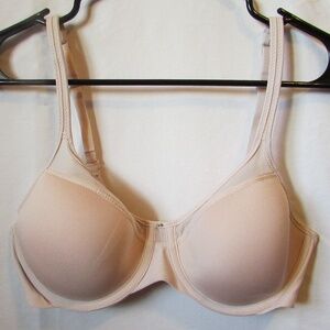 Bali Women's One Smooth U Ultra Light Underwire Bra